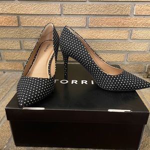 Torrid Size 11- 4H Black Polka Dot Pump